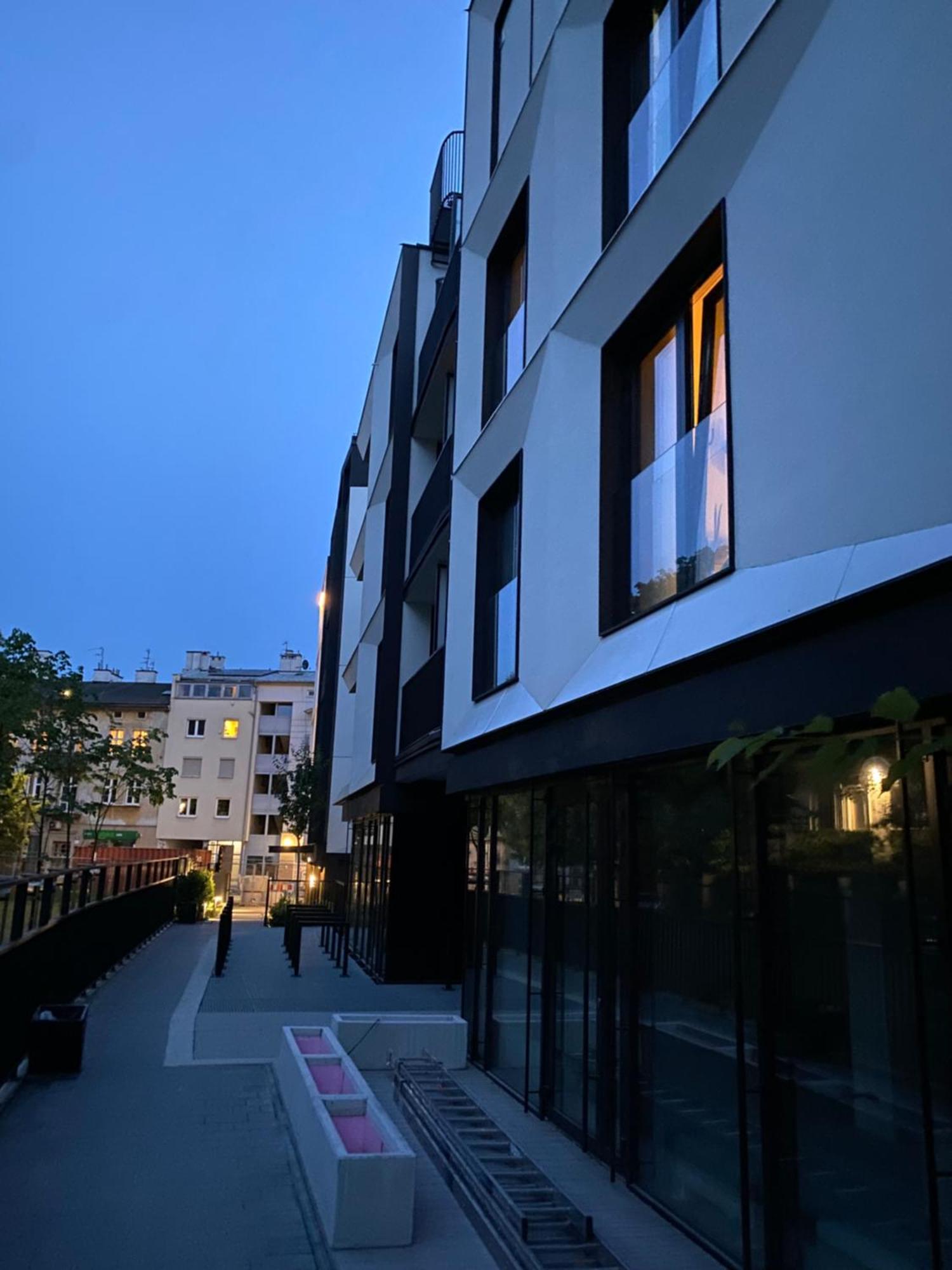 Lux Stays By Torres At K39 Krakow Ngoại thất bức ảnh