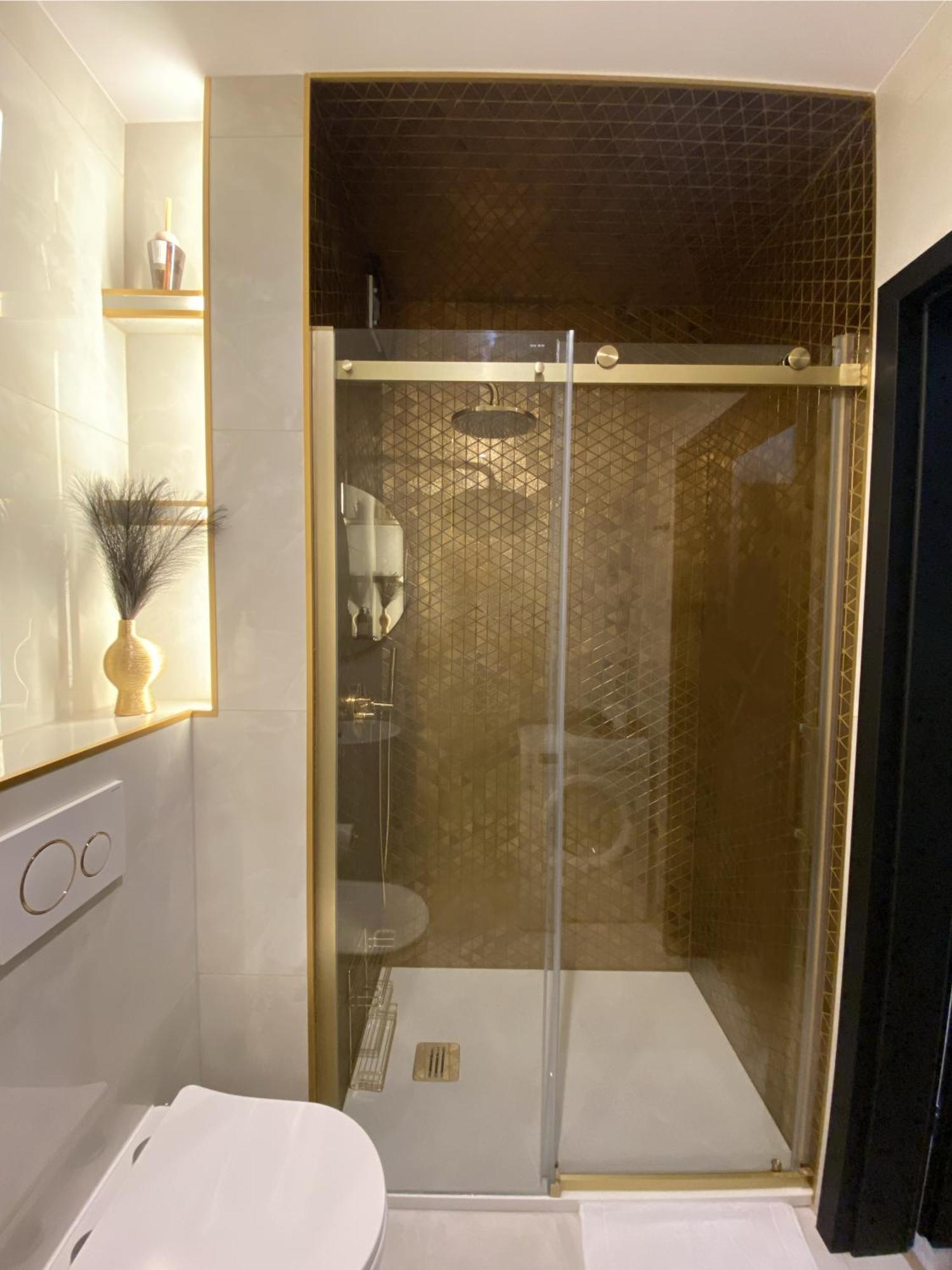 Lux Stays By Torres At K39 Krakow Ngoại thất bức ảnh