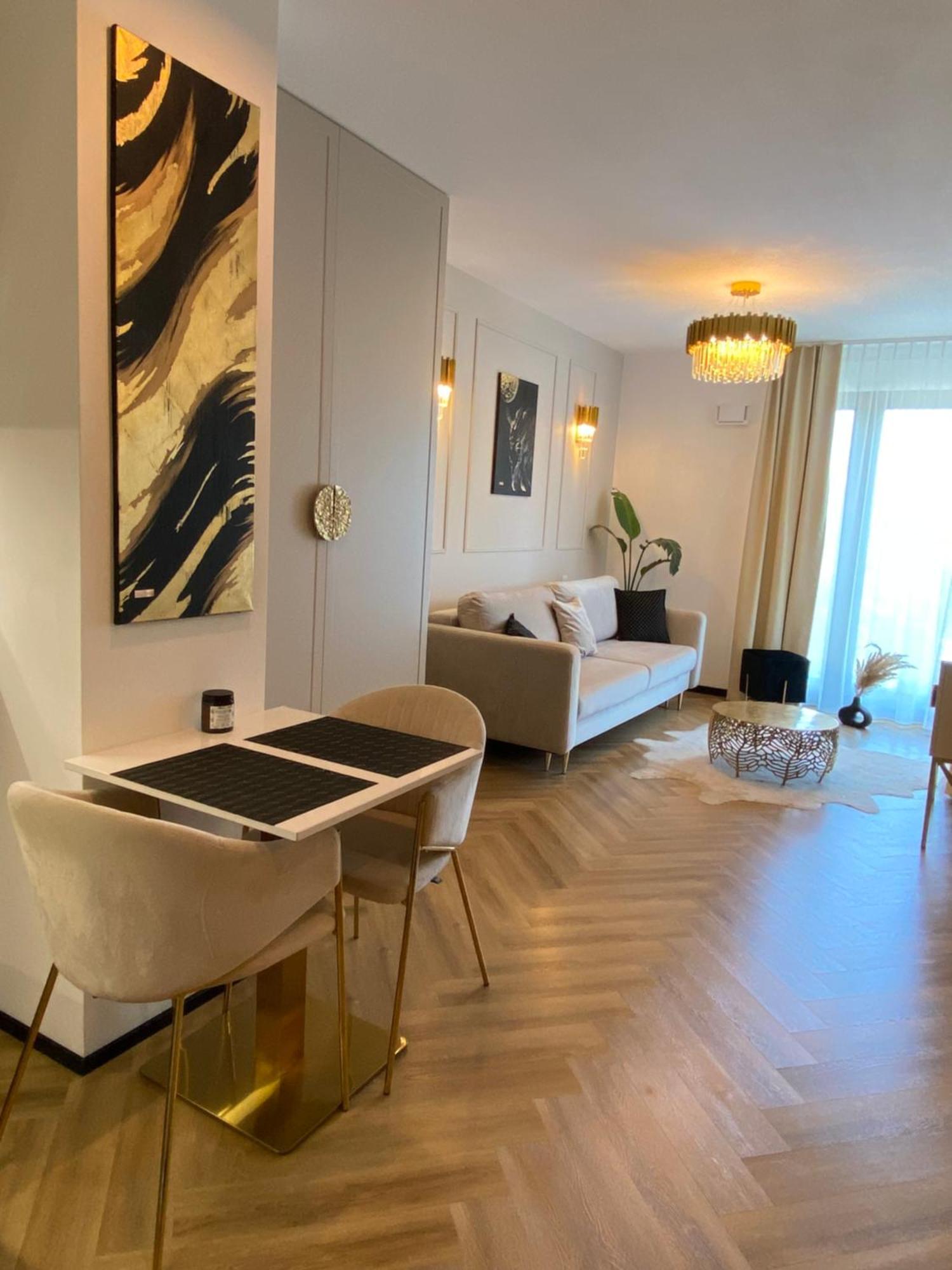 Lux Stays By Torres At K39 Krakow Ngoại thất bức ảnh