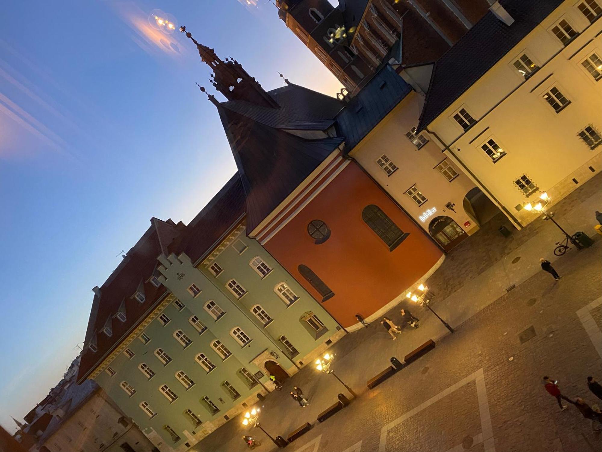 Lux Stays By Torres At K39 Krakow Ngoại thất bức ảnh